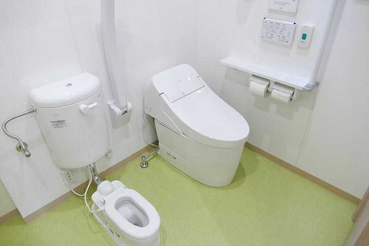 お子さま兼用お手洗い